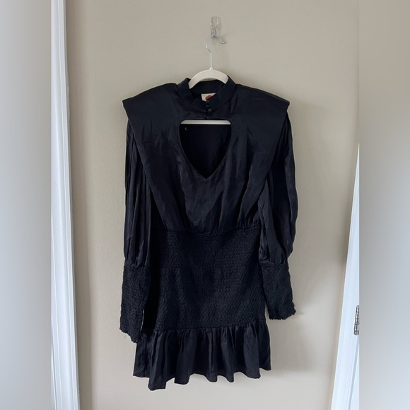 FARM Rio Black Heart Neckline Mini Dress - Picture 6 of 6